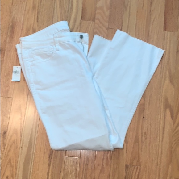 GAP Crop Kick Jeans - Picture 2 of 8